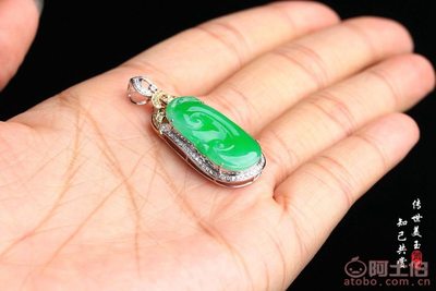 愛(ài)尚玉翠18K金伴鉆鑲嵌老坑冰種正陽(yáng)綠翡翠如意吊墜 珠寶鑒賞與批發(fā)解析